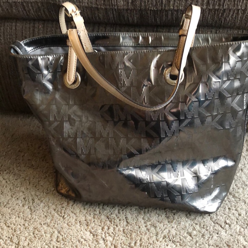 Michael Kors purse